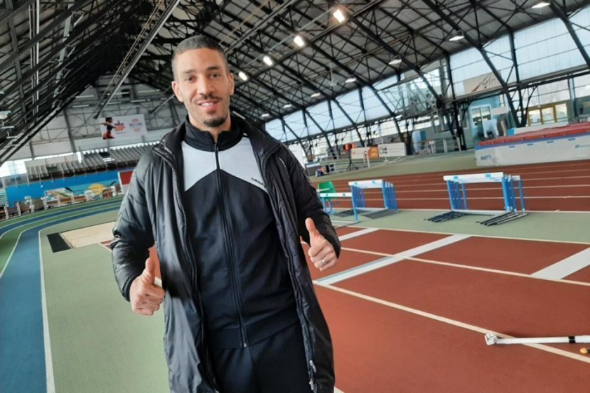 Трикратният олимпийски медалист на 3000 метра стипълчейс и многократен шампион на Европа Махиедин Мекиси, обяви, че прекратява спортната си кариера.