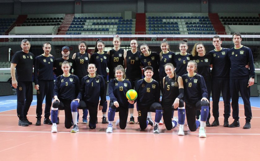 Волейболните шампионки от Марица (Пловдив) гостуват в Шампионска лига днес на третия най-добър отбор в света – турският гранд Еджзаджъбашъ Дайнавит (Истанбул)