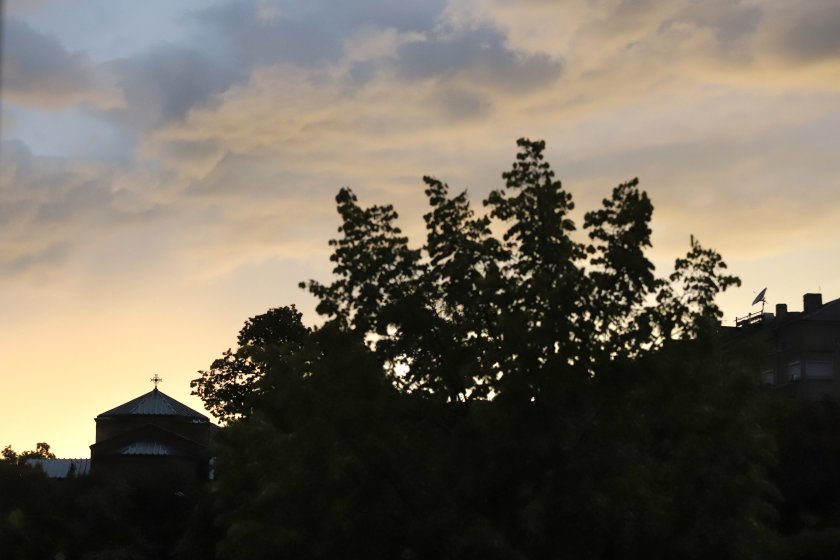 Днес облачността ще е значителна. Сутринта на места в равнините