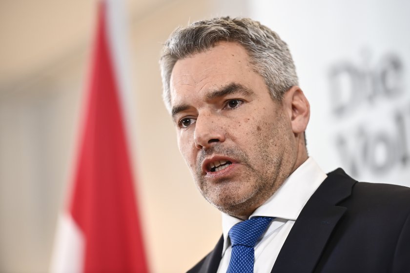 карл нехамер поема поста курц лидер австрийската народна партия