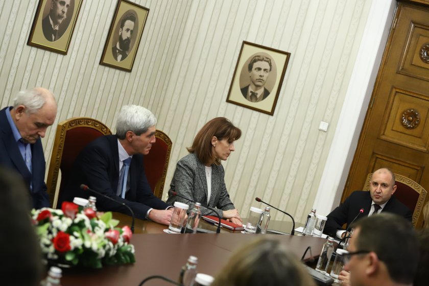 ЦИК посочи пред президента 2 април като най-ранна възможна дата за избори