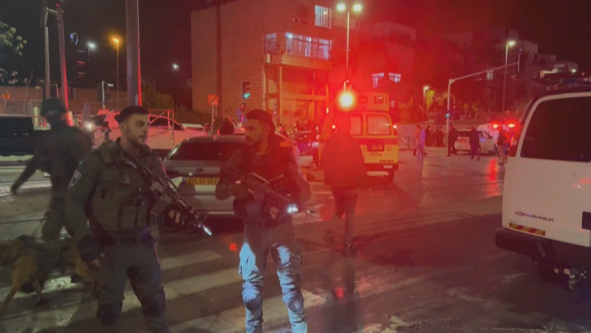 7 души загинаха тази вечер при нападение срещу синагога в