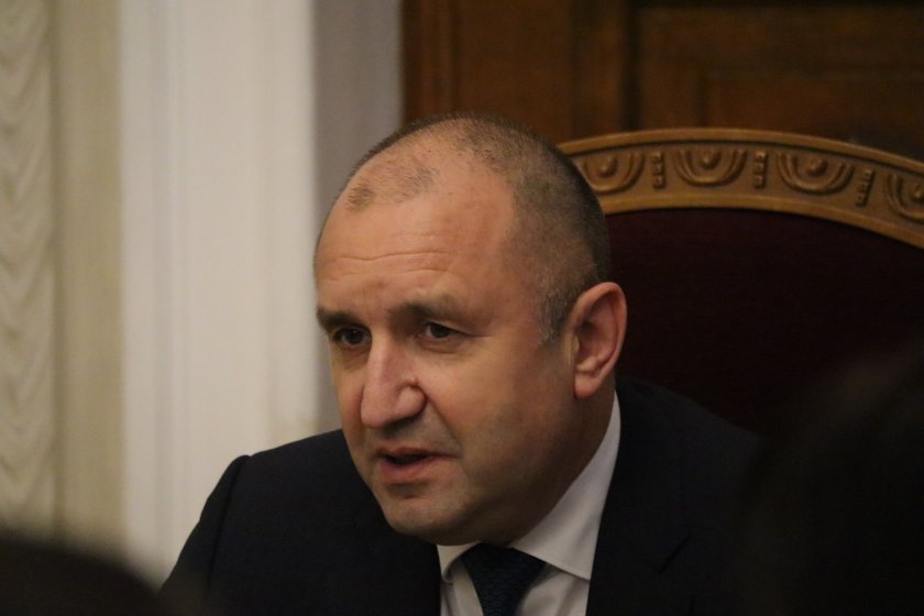 Президентът Румен Радев провежда работна среща на Дондуков 2 с