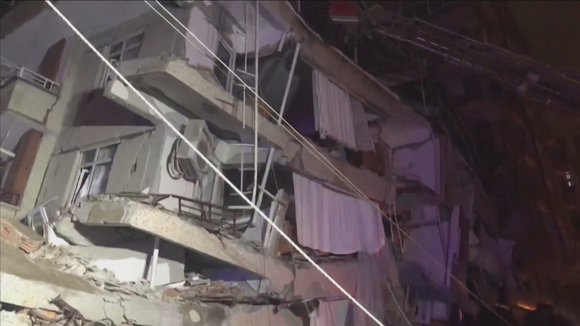 Мощно земетресение със сила 7,8 по Рихтер и поредица от