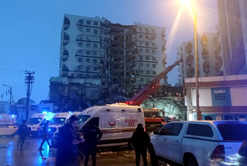 пожар избухна турското пристанище искендерун днешните земетресения