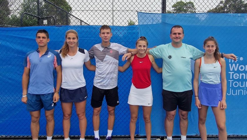 българия общо шестима тенисисти топ 100 ранглистите юношите девойките
