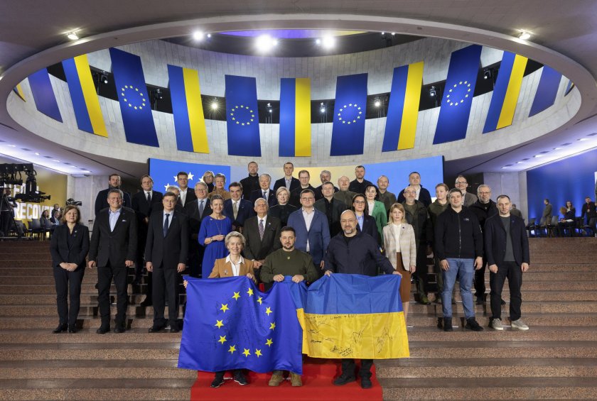 При изключителни мерки за сигурност в Киев заседаваха Европейската комисия