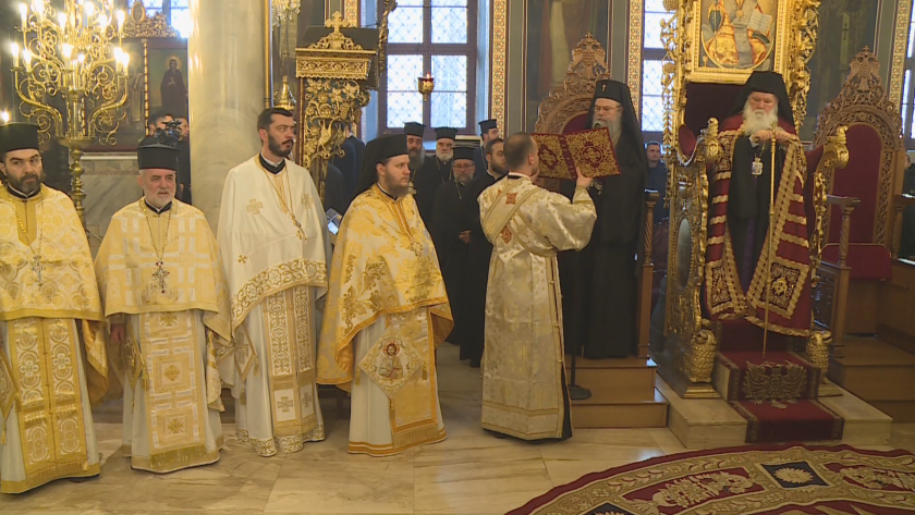 Български и македонски митрополити с обща служба за големия христиански