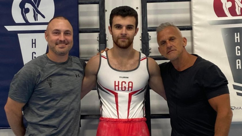 Легендарният български гимнастик Йордан Йовчев посети Националната гимнастическа база на