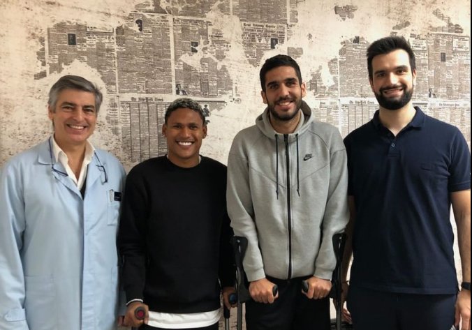 Футболистите на Лудогорец Рик Джонатан и Диниш Алмейда бяха оперирани успешно в Португалия