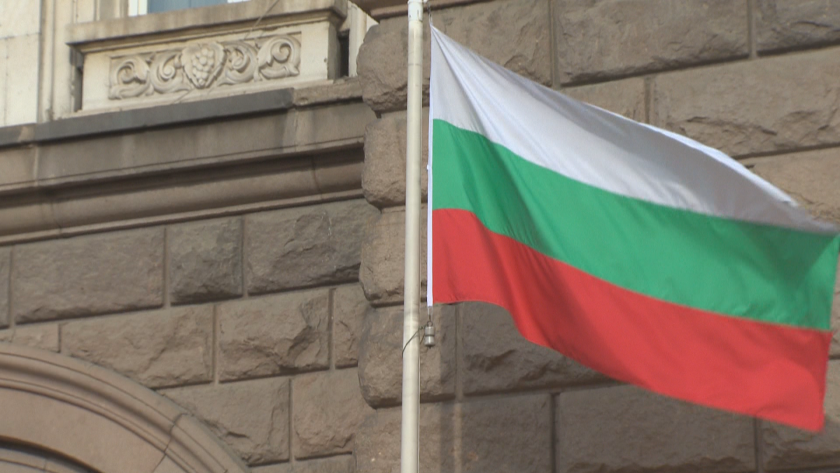 С писмо до редица институции и медии министър-председателят Гълъб Донев