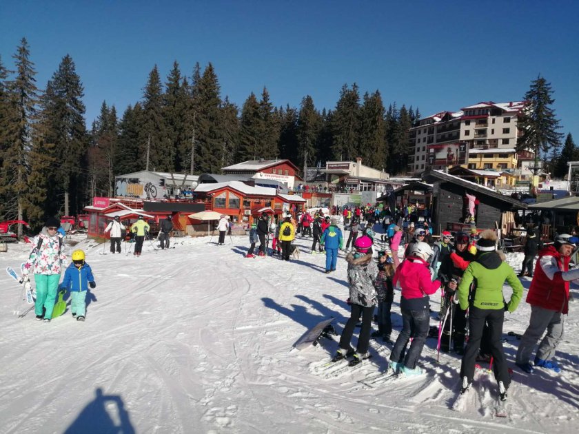 министърът туризма бум записванията почти свободни места зимните курорти