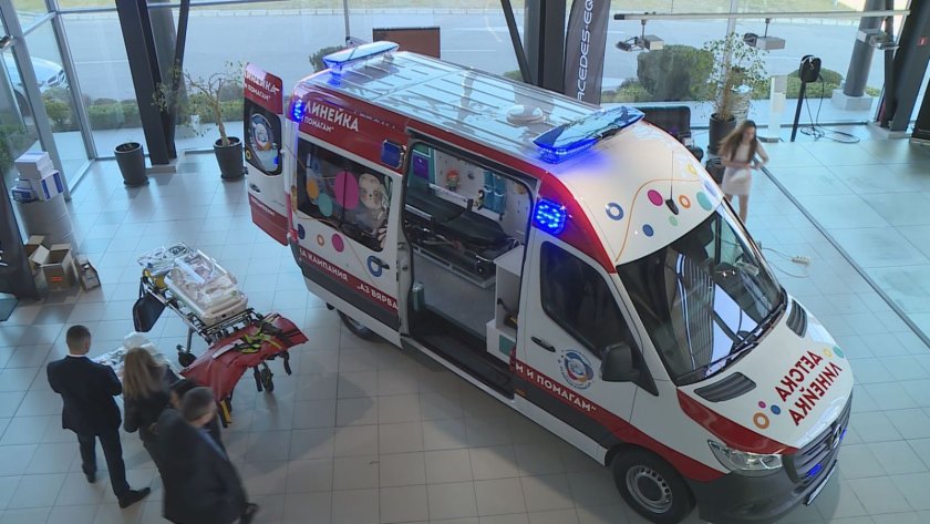 Спешният център във Варна вече има модерна линейка за недоносени бебета