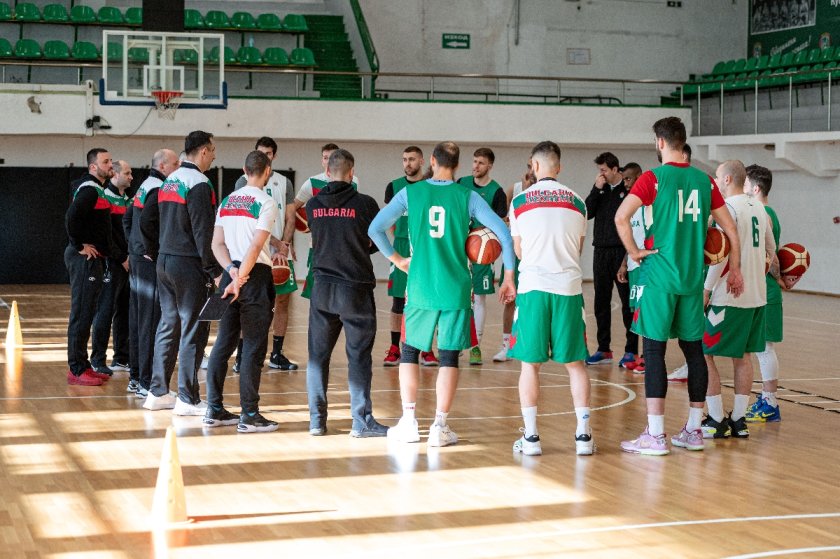 Българският национален отбор по баскетбол за мъже направи първа тренировка