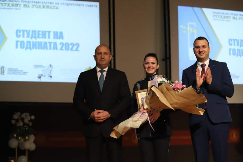 Радев на наградите "Студент на годината": Младите са инвестицията на нашето бъдеще