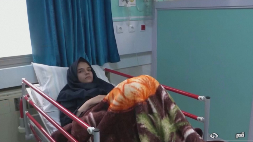 Мистерия с натровени момичета в Иран: Близо 1000 ученички са се разболели през последните 3 месеца