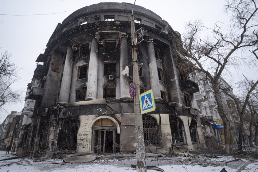 украинските сили продължават удържат бахмут