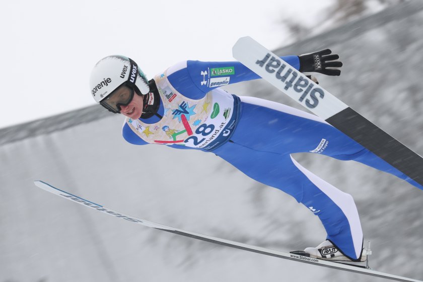 словенският ски скачач петър превц добро състояние падане време тренировка