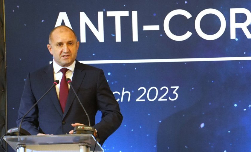 Докато управлява служебното правителство, България няма да предостави на Украйна