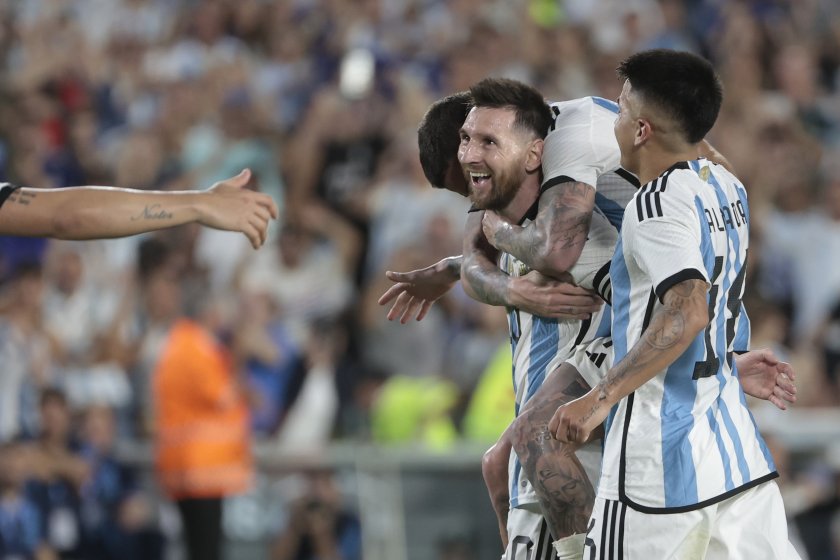 Световният шампион Аржентина победи с 2:0 Панама в приятелски мач,