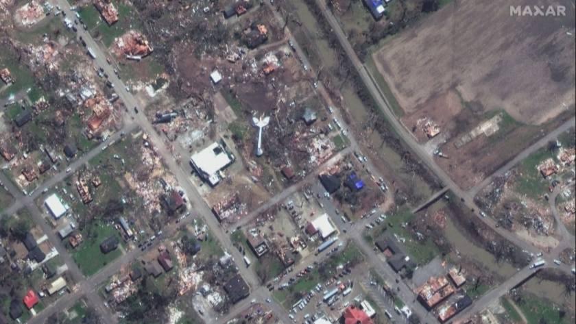 Сателитни снимки показват мащаба на разрушенията в Мисисипи след мощното