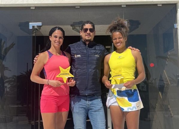 Изабелла Шиникова спечели титлата на двойки на турнир по тенис в Тунис