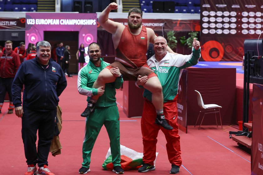 Българинът Георги Иванов спечели златния медал в категория до 125