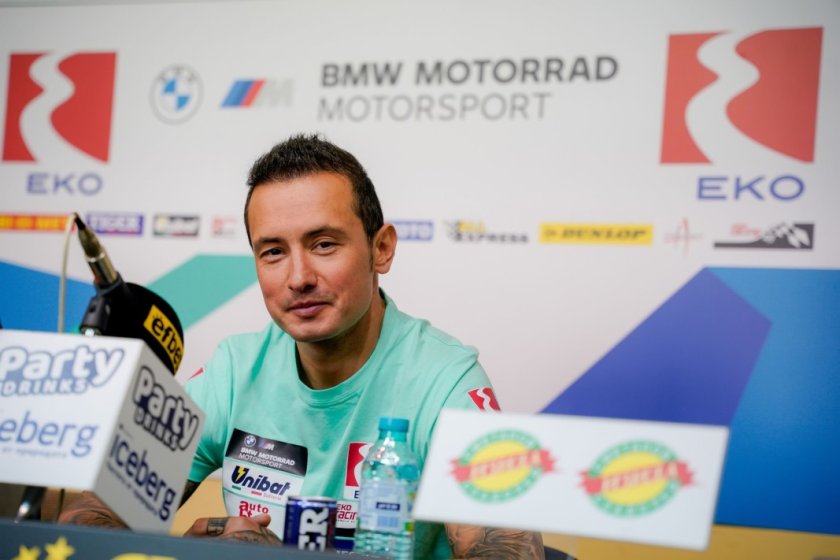 Най-добрият български мотоциклетист на писта Мартин Чой обяви днес по