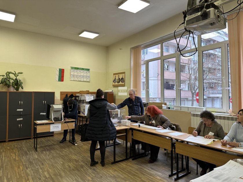 Изборният ден в Пловдив протича спокойно и без затруднения. В