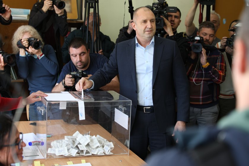 президентът румен радев призовавам българите гласуват