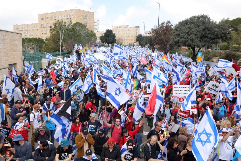 Израел е парализиран от масова стачка срещу плановете на правителството