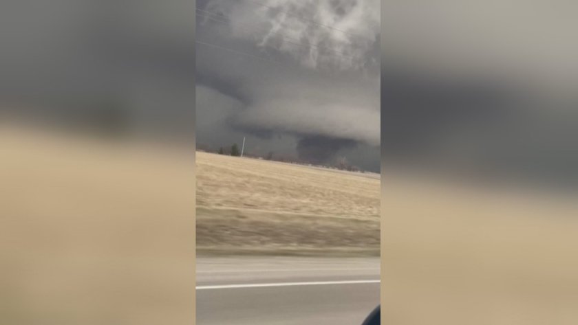 Двама души са загинали, а 24 са в болница, след