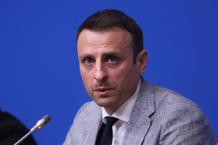Димитър Бербатов отново поиска оставката на ръководството на Българския футболен