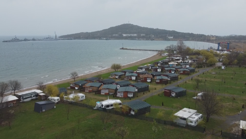 Напрежение по Южното Черноморие заради нарушения в два къмпинга. Собствениците