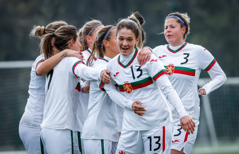 националките футбол убедителна победа литва турнира софия