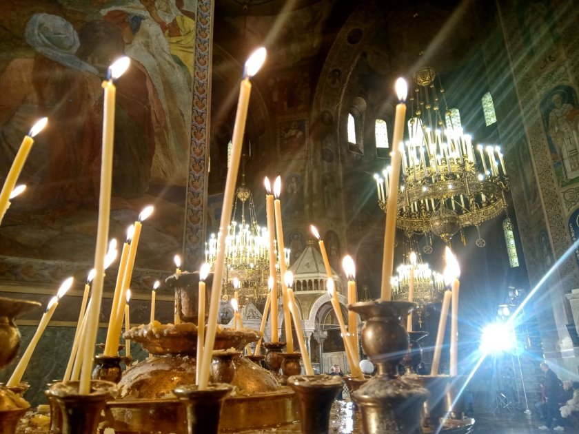 В патриаршеската катедрала Св. Александър Невски в София се проведе