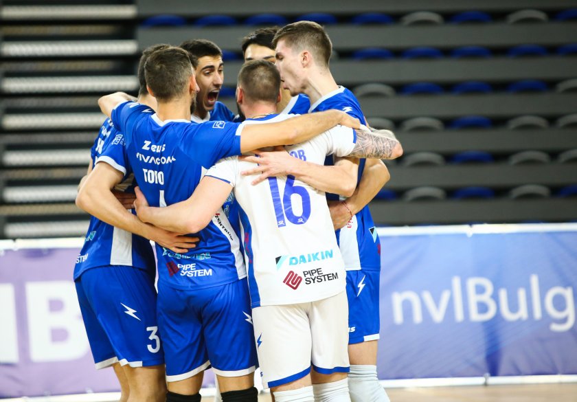 Отборът на Левски стартира участието си в плейофите на волейболното