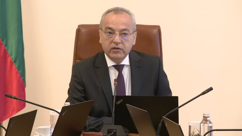 Гълъб Донев: Въпреки трудностите и необмислените промени в ИК, отново се справихме с организацията на вота