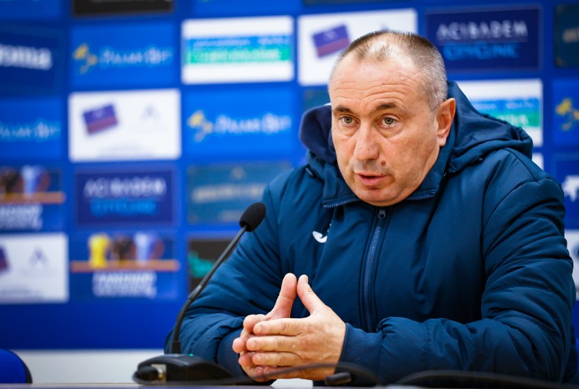 Старши треньорът на Левски Станимир Стоилов каза, че ще разкрие