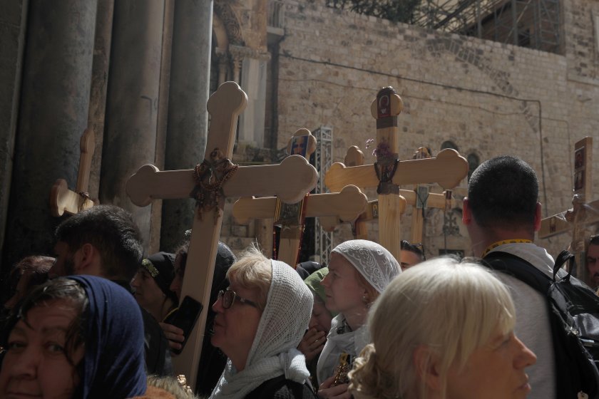 Хиляди православни християни изминаха Пътя на страданието в Йерусалим