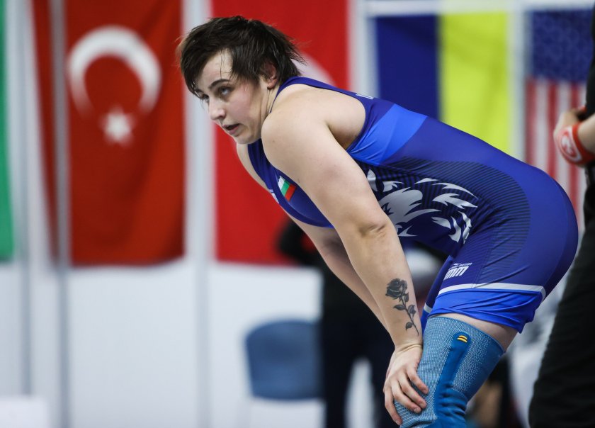 юлияна янева бори четвъртфинал еврошампионата борба загреб