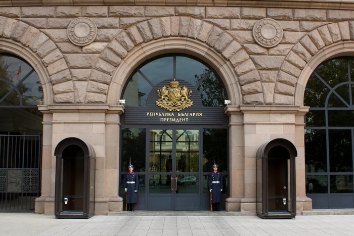 Президентът Румен Радев започва консултации с представители на парламентарните групи