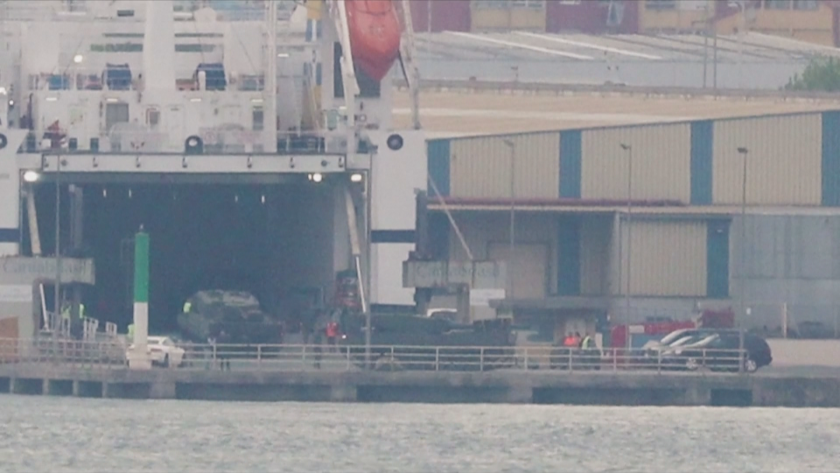 Шест танка Леопард 2 тръгнаха от испанското пристанище Сантандер към