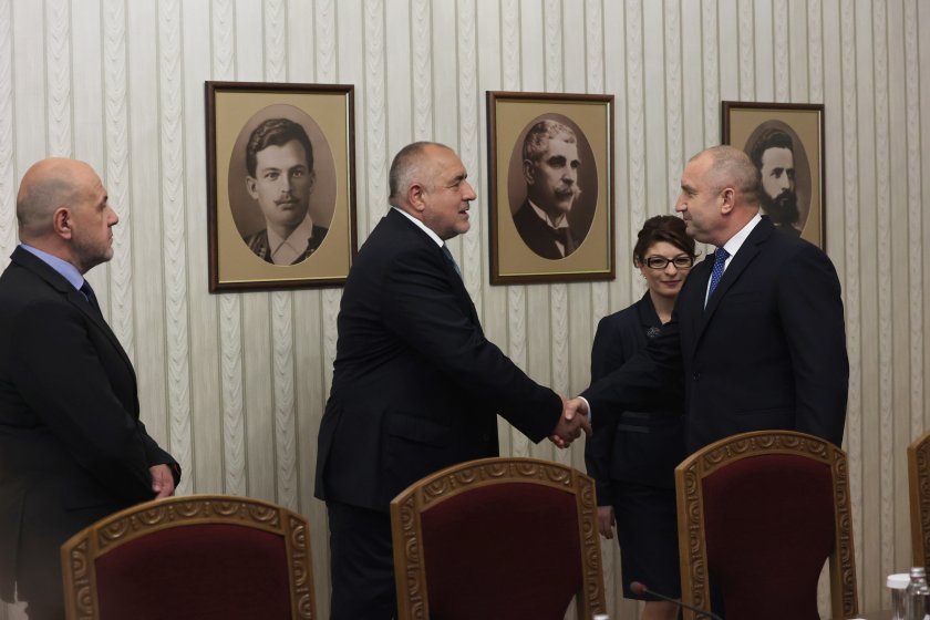 България се нуждае от стабилно правителство възможно най-скоро, а изглежда