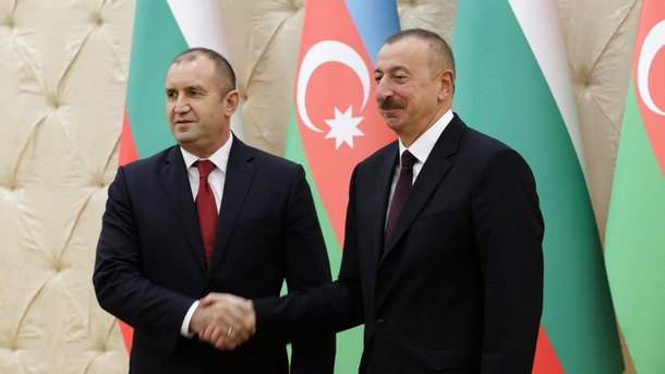 президентът радев проведе телефонен разговор азерския колега илхам алиев