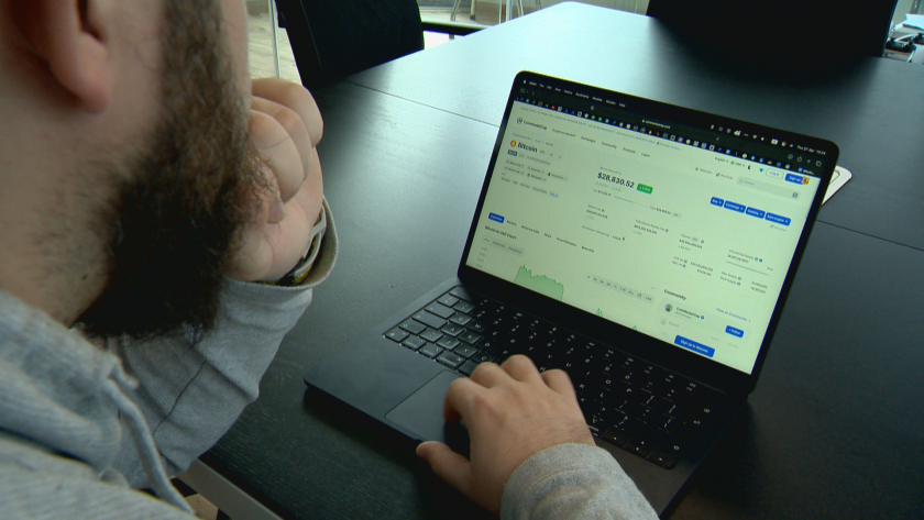 Какво представляват регулациите, които ЕП прие срещу криптовалутите?