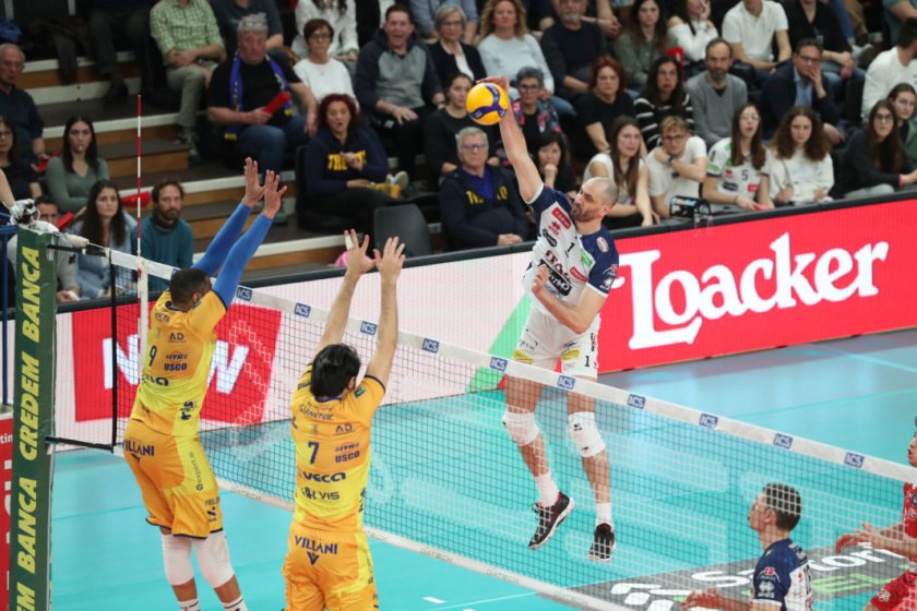 Българската волейболна звезда Матей Казийски коментира пред италианското издание volleyball.it.