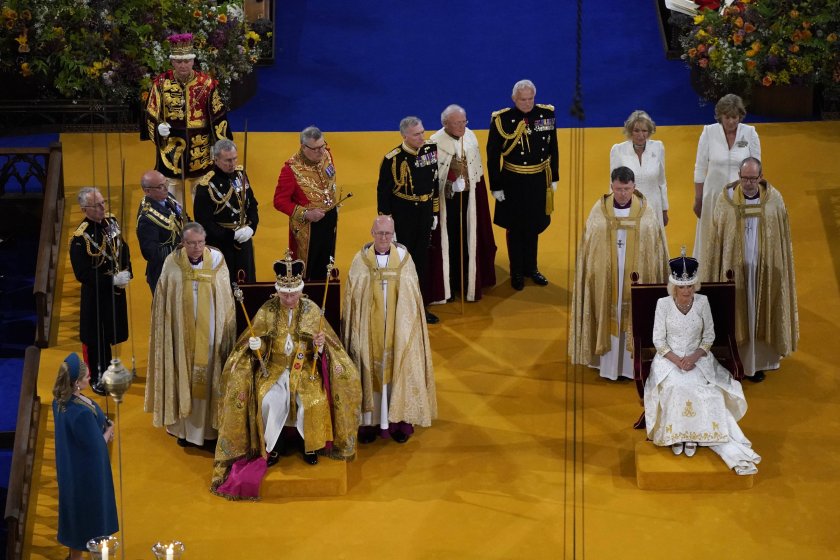 Крал Чарлз III и кралица Камила бяха коронясани в Уестминстърското