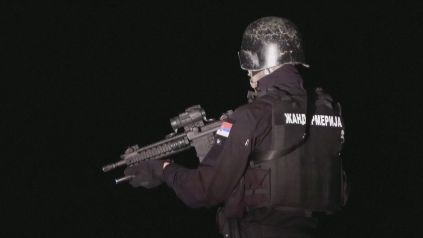 Арестуван е стрелецът, който уби 8 души при нова стрелба