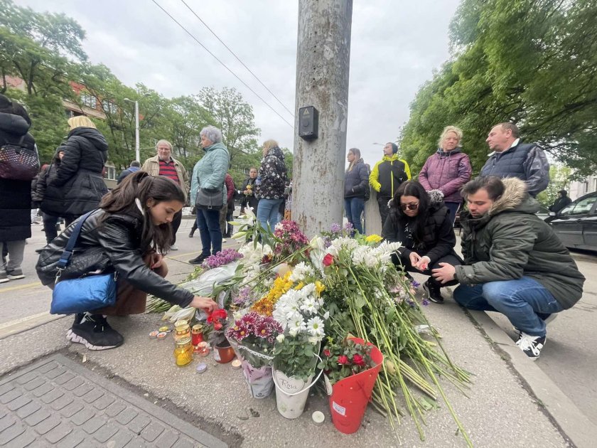 За трета вечер граждани блокираха движението по бул. Сливница в